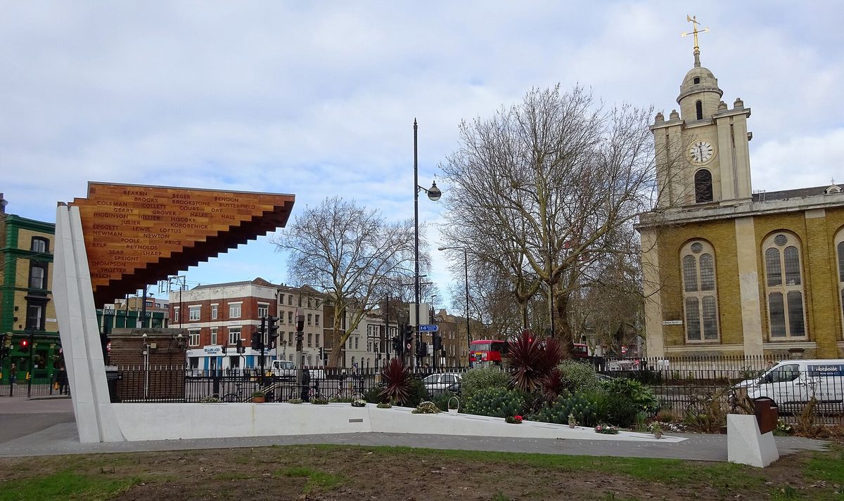 E2 (Bethnal Green) — photograph